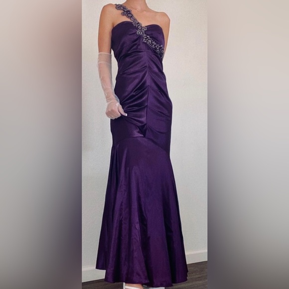 Xscape Purple By Joanna Chen Fish Tail Gown Formal Dress B1 - Picture 4 of 8
